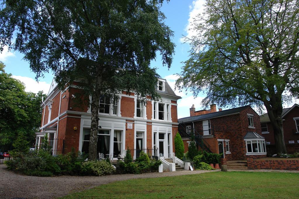 Cavalier House Hotel Birmingham Exterior photo